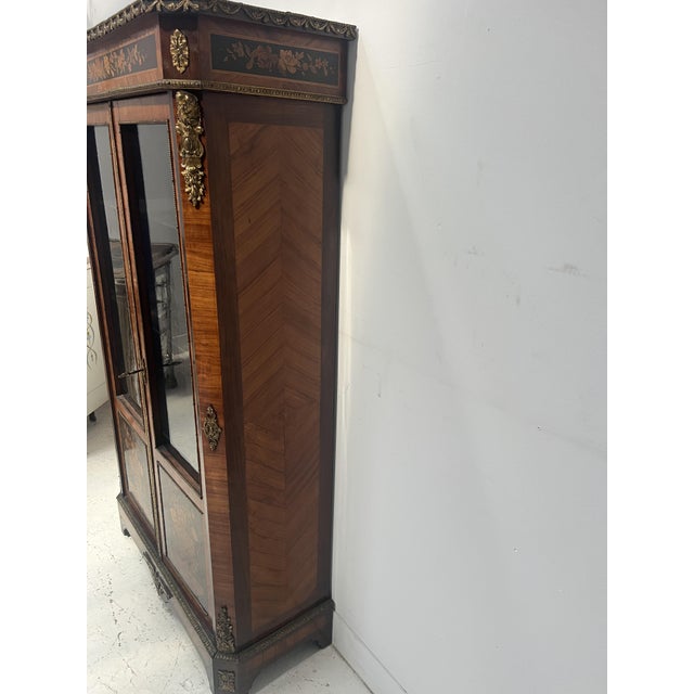 19th Century Napoleon III Display Cabinet in Veneer and Marquetry For Sale - Image 9 of 18