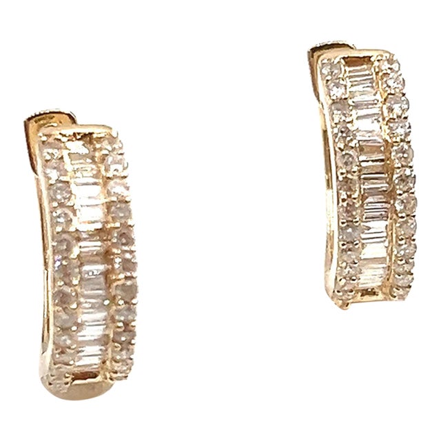 0.50 Ct Diamond Huggies - 2 Pieces For Sale