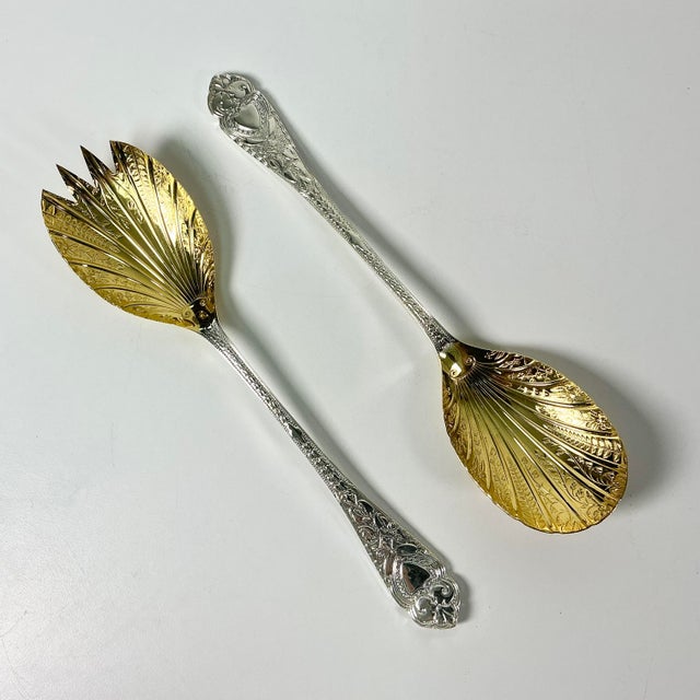 1980s Vintage Hollywood Regency Art Deco Boho Chic Etched Plated Stainless Salad Utensils - A Pair For Sale - Image 5 of 12