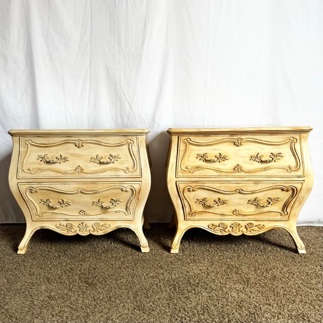 Vintage Italian Wooden Bombe Nighstands/Commodes With Cream Distressed Crackle Finish - A Pair For Sale - Image 4 of 10