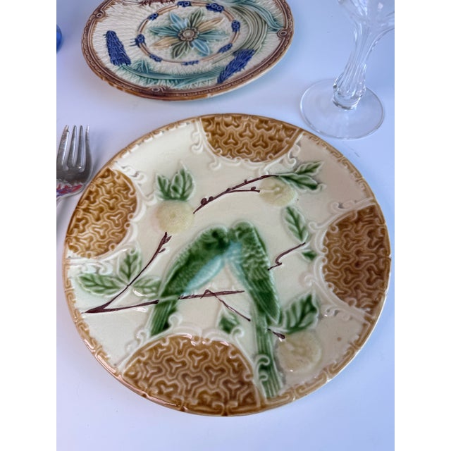 English French Majolica Plate With Love Birds For Sale - Image 3 of 6