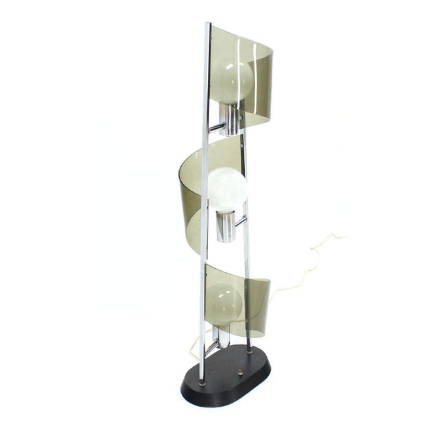 George Kovacs Mid Century Modern Large Chrome Smoked Lucite Ribbon Shade Table Floor Lamp For Sale - Image 4 of 7