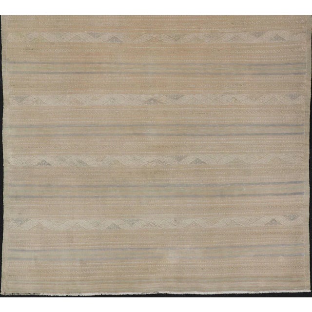 Turkish Vintage Gallery Kilim Stripe Rug With in Tan, Taupe, and Earth Tones For Sale - Image 4 of 11
