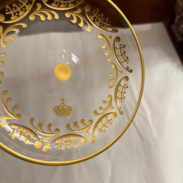 Moser Glassworks Royal Interest - Egypt - King Farouk Gilded Glass Plate For Sale - Image 4 of 5