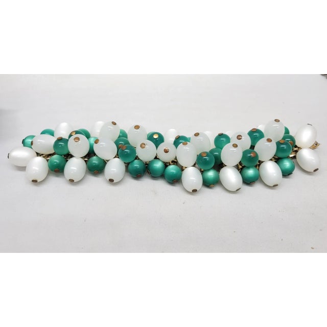 Mid-Century Modern Vintage Signed Napier Goldtone Green & White Moonglow Beaded Bracelet For Sale - Image 3 of 9