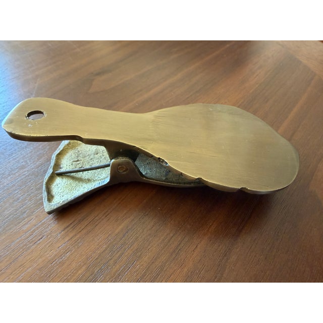 Hollywood Regency Vintage Brass Hand Wall Clip For Sale - Image 3 of 3