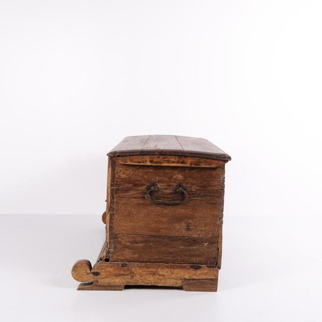 Chest in Oak with Carved Details and Fruitwood Inlays, 1860s For Sale - Image 3 of 14