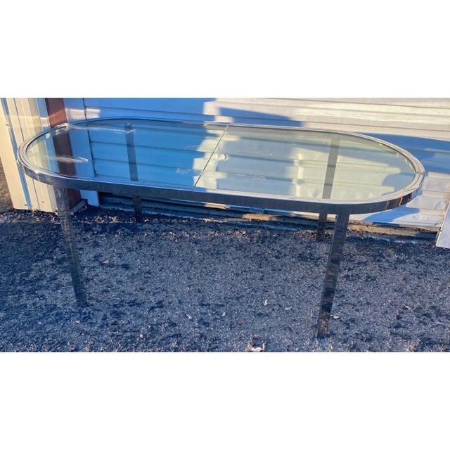 Contemporary 1980s Chrome and Glass Extendable Oval Dining Table by Design Institute of America For Sale - Image 3 of 15
