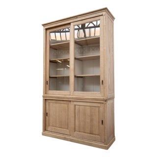 Early 20th Century Oak Bookcase with Sliding Doors For Sale