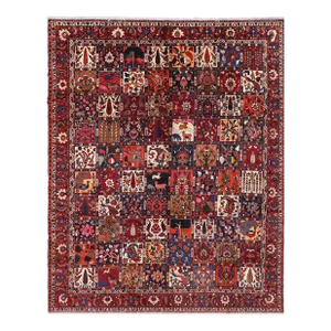 Fine Hand Knotted Persian Bakhtiari Rug