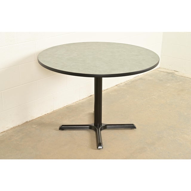 Mid-Century Modern Herman Miller Style Modern Round Pedestal Dining Table or Game Table For Sale - Image 3 of 8
