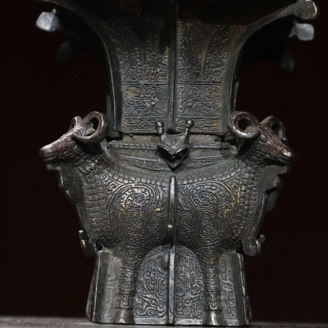Metal Bronze Gilded Four Rams Square Zun, Archaic Style Ritual Vessel For Sale - Image 7 of 9