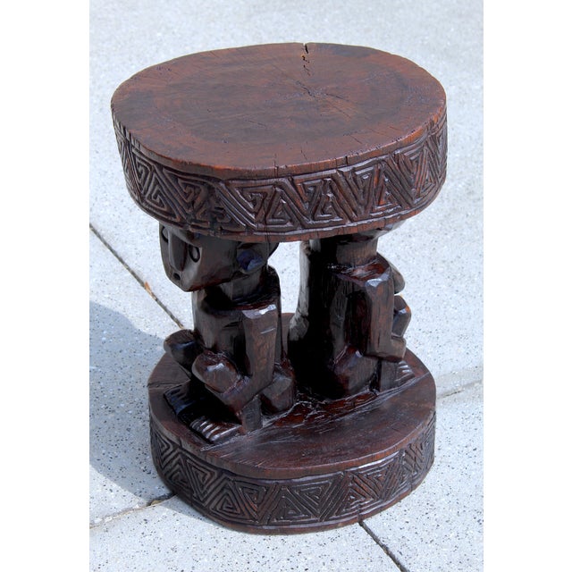Burnt Umber Vintage Hand-Carved African Man & Woman Figural Stool – 20.5” H X 15.75” W Sculptural Tribal Side Table With Geometric Carving For Sale - Image 8 of 17