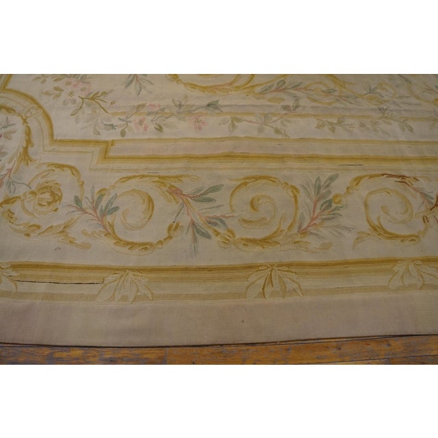 1900s Ivory Gold Medallion Antique European Aubusson Carpet 12'9"x17'3" Flatwoven Wool Rug For Sale - Image 4 of 8