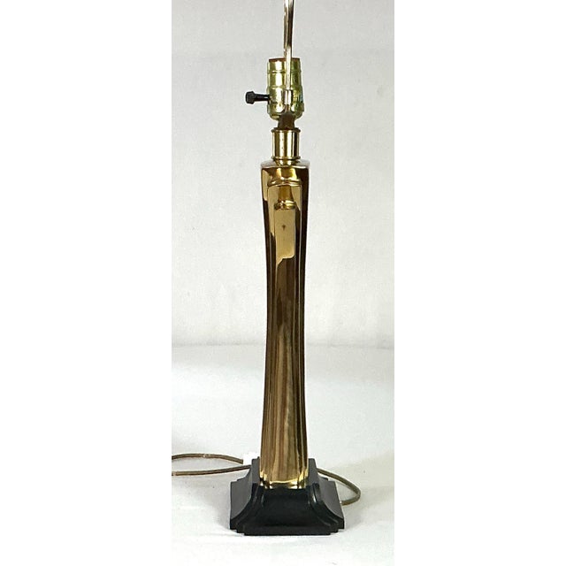 Metal 1970s Stiffel-Hollywood Regency Brass Fan/Lotus Black Stepped Base Table Lamp For Sale - Image 7 of 10