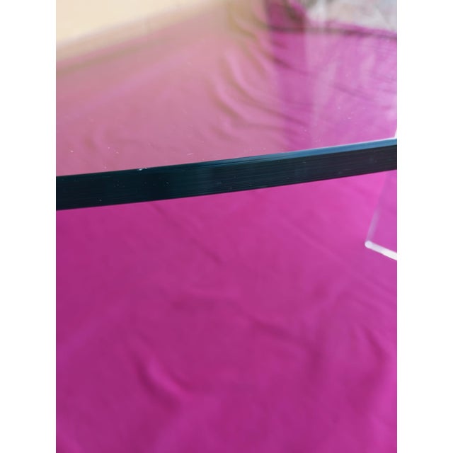 Sculptural Coffee Table in Curved Glass from Fiam, Italy, 1990s For Sale - Image 9 of 13