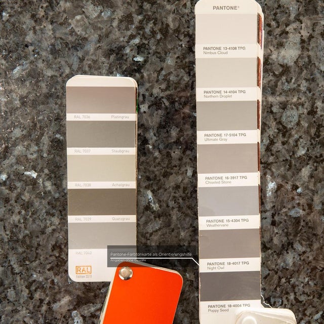 Granite Dining Table from WK Wohnen For Sale - Image 4 of 7