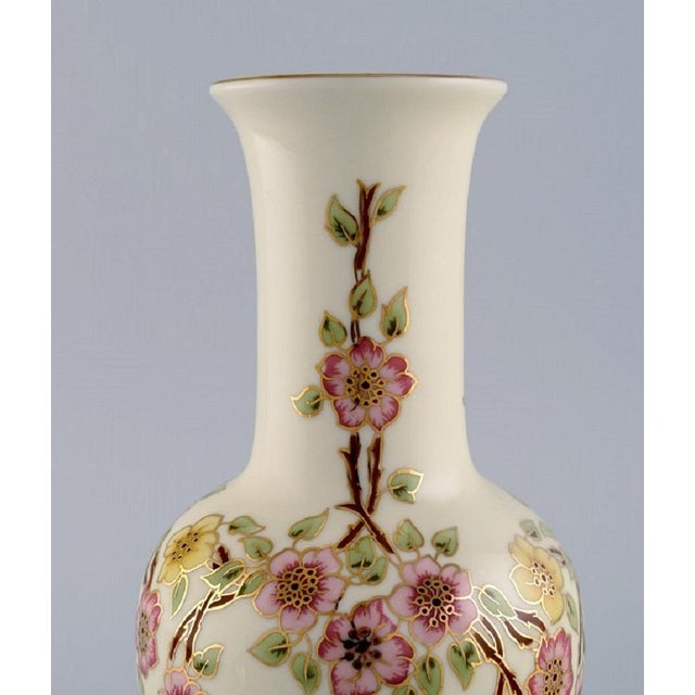 Cream-Coloured Porcelain Vase with Hand-Painted Flowers from Zsolnay For Sale - Image 3 of 8