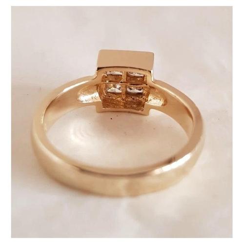 Metal Vintage 14ct Yellow Gold Princess-Cut Diamond Four-Stone Ring, 1960s For Sale - Image 7 of 18