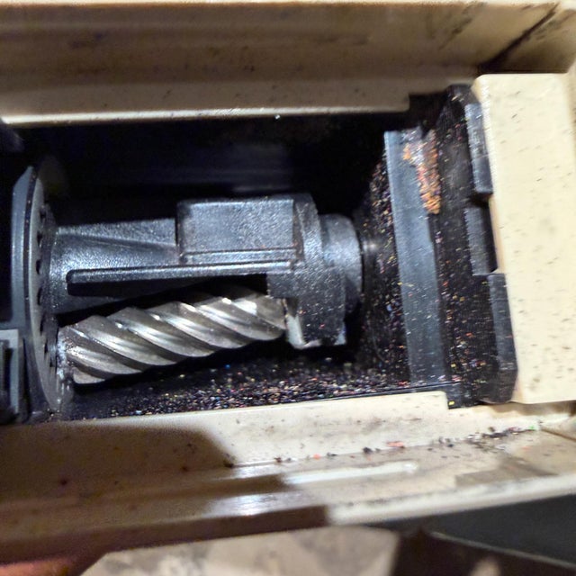 Mid Century Modern Panasonic Kp-2a Battery-Operated Pencil Sharpener For Sale - Image 14 of 14