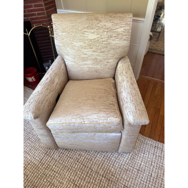Textile Attributed to Gregorius Pineo Amsterdam Reclining Chair — Custom Gold Upholstery For Sale - Image 7 of 12