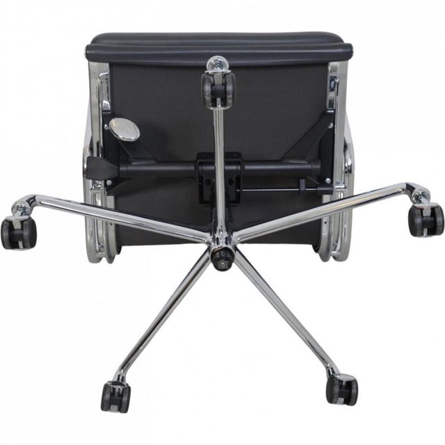 EA-219 Office Chair in Grey Leather by Charles Eames For Sale - Image 17 of 18