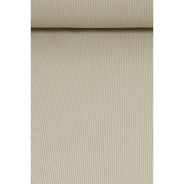 Woven using 100% cotton, Cottage Stripe features a classic single stripe with a width of 0.25cm. The perfect co-ordinate,...