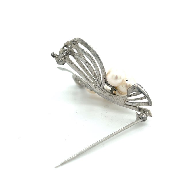 White Late 20th Century Mikimoto Estate Akoya Pearl Brooch Pin Sterling Silver 7 MM For Sale - Image 8 of 10