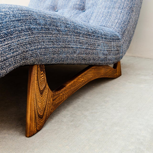 1960s Restored 1960s Mid Century Modern Adrian Pearsall Wave Chaise Lounge, Attributed For Sale - Image 5 of 11