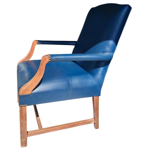 Step Back Into Mid-Century Elegance With This Stunning Vintage Lounge Chair and Matching Ottoman Set For Sale - Image 4 of 9