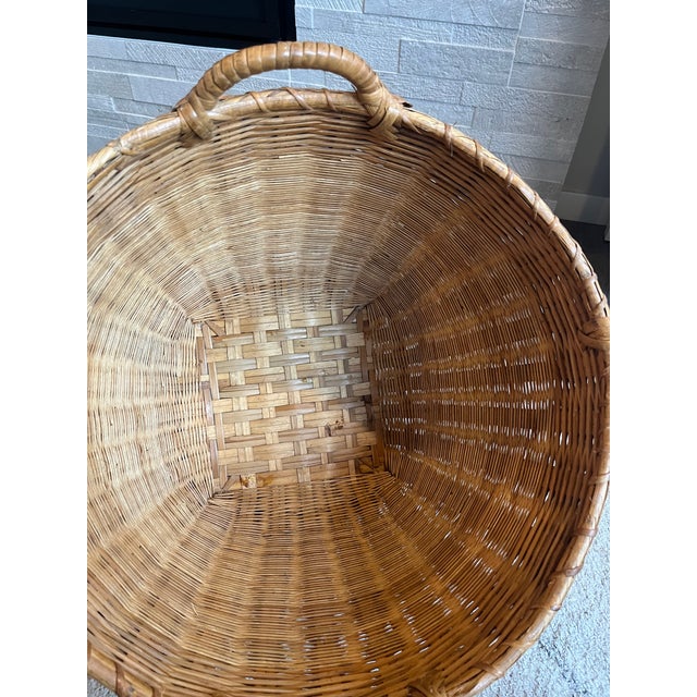 Wood Mid 20th Century Round Tapered Woven Reed Basket Vintage Utility Laundry Basket With Reinforced Bottom and Wrapped Handles For Sale - Image 7 of 10