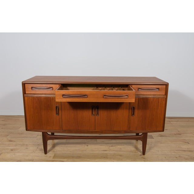 Mid-Century Modern Teak Sideboard by Victor Wilkins for G-Plan, 1960s For Sale - Image 12 of 18