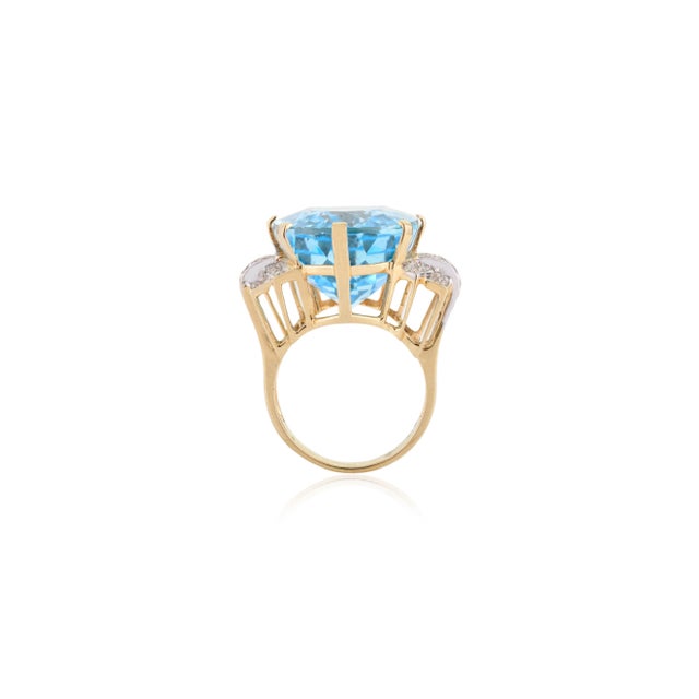 35.2 Ctw Bohemian Chic Sky Blue Topaz & Diamond Cocktail Ring Size 5 For Sale In New York - Image 6 of 12