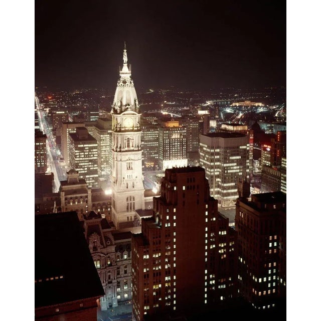 Philadelphia nightime (1966) - oversized (photo by h. Armstrong roberts/alamy) night skyline view of philadelphia city...