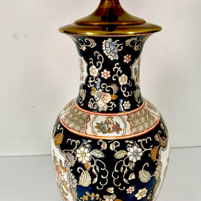 1970s Vintage Hollywood Regency Chippendale Chinoiserie Double Socket Table Lamp For Sale - Image 16 of 18