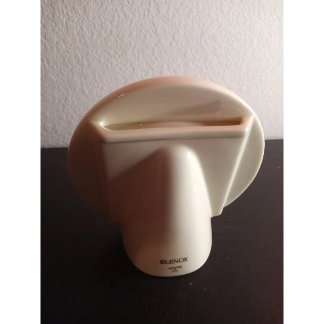 Lenox Lenox Beige Porcelain Gold Rimmed Round Photo Holder For Sale - Image 4 of 7