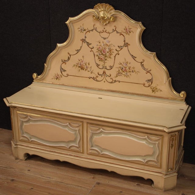 Venetian Chest in Lacquered and Painted Wood, 1980s For Sale - Image 9 of 13