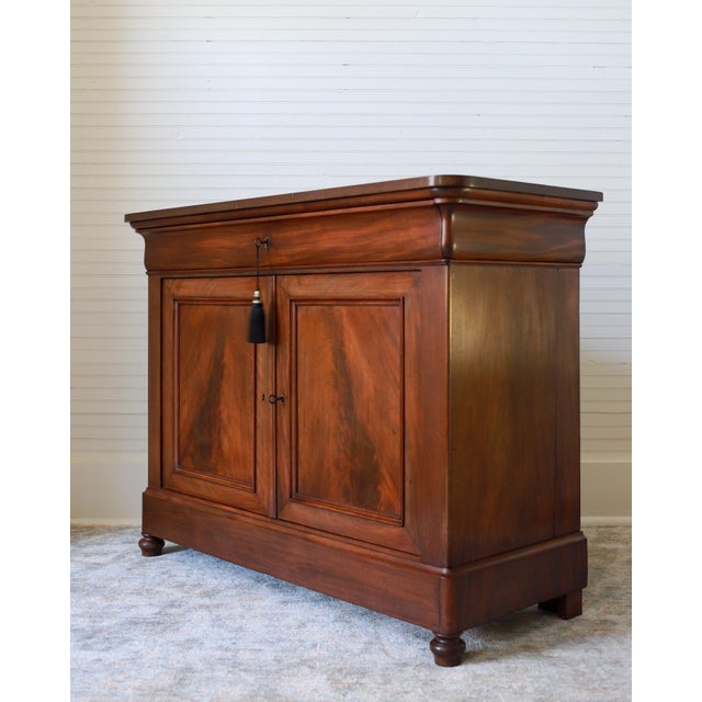 19th C French Louis Philippe Walnut Two Door Buffet, Sideboard, Enfilade For Sale - Image 13 of 14