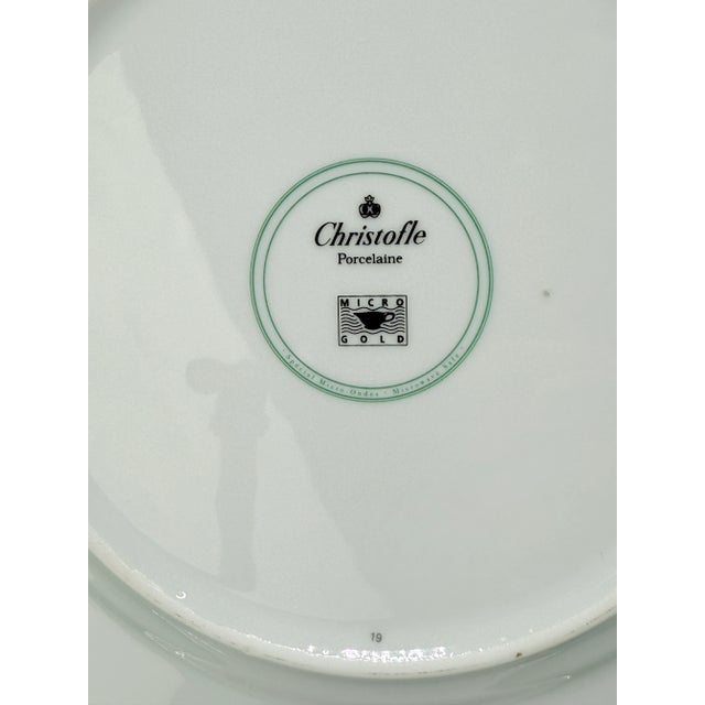 Late 20th Century Set of Twelve Christofle "Micro-Gold" Faux Malachite Porcelain Chargers, 12.625" For Sale - Image 5 of 9