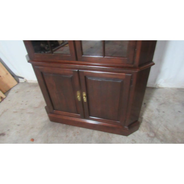 Traditional 1980s Ethan Allen Georgian Court Corner Cabinet Cherry Finish 225 For Sale - Image 3 of 9