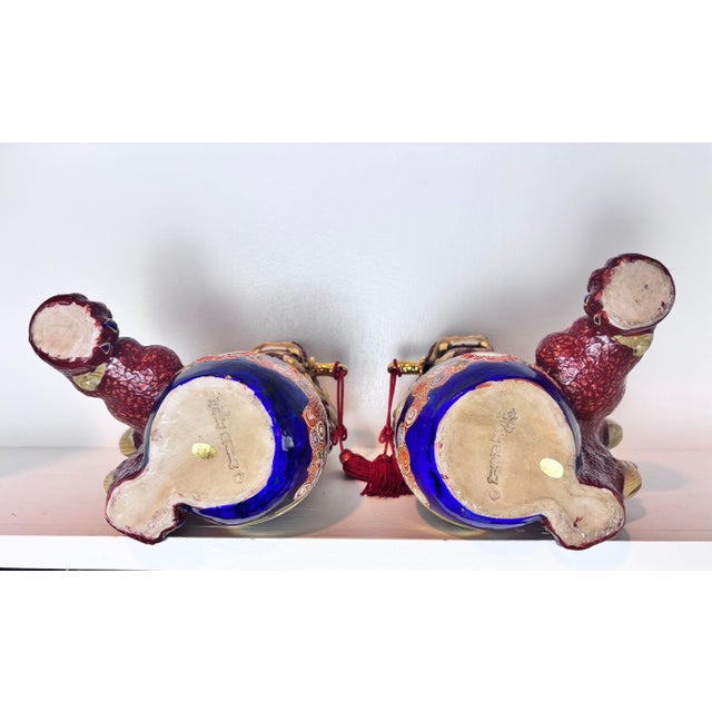 Vintage Japanese Kutani Ware Foo Dog Guardian Lion Figurines, Pair, Mid-20th Century For Sale - Image 11 of 14