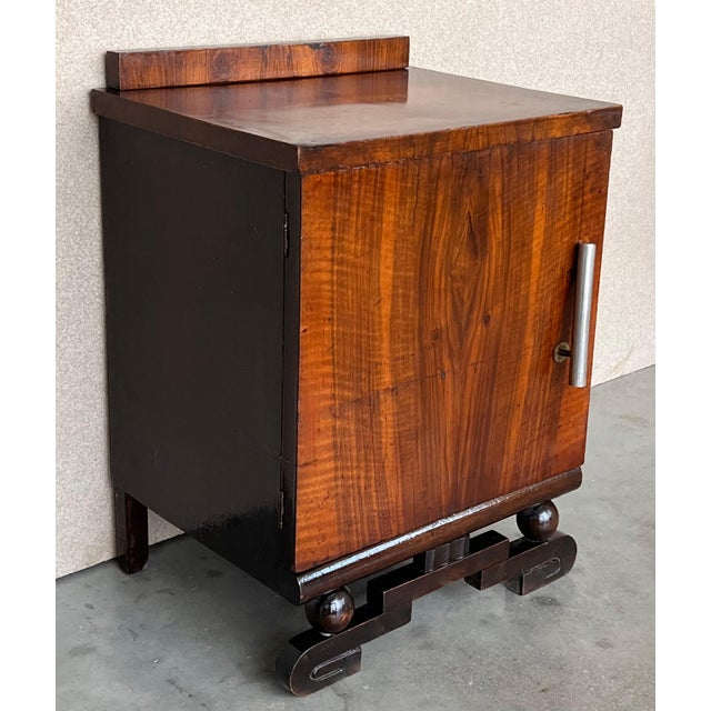 Art Deco Early 20th Century Pair of Art Deco Side Cabinets or Nightstands with Ebonized Base For Sale - Image 3 of 18
