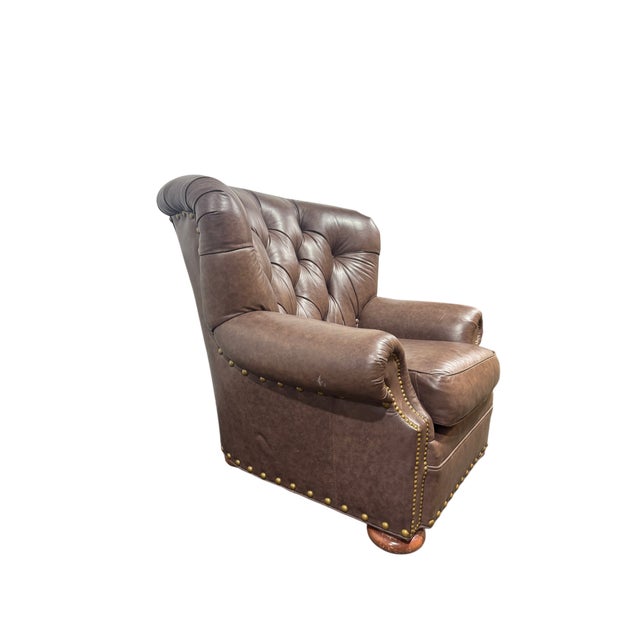 Fine Tufted Leather Lounge Chair by Distinctive Leather Inc For Sale - Image 4 of 7