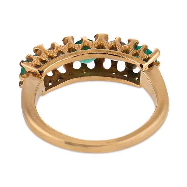 1910s Edwardian Emerald Diamond 18k Yellow Gold Ring, Size 5.25 For Sale In Los Angeles - Image 6 of 6