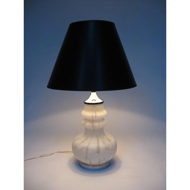 Laurel Lamp Company Mid 20th Century Laurel Table Lamp with Italian Glass Base For Sale - Image 4 of 9