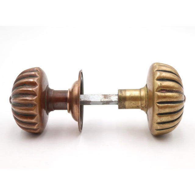 Mid 20th Century Vintage Bronze Fluted Door Knob & Plate Set For Sale - Image 5 of 10