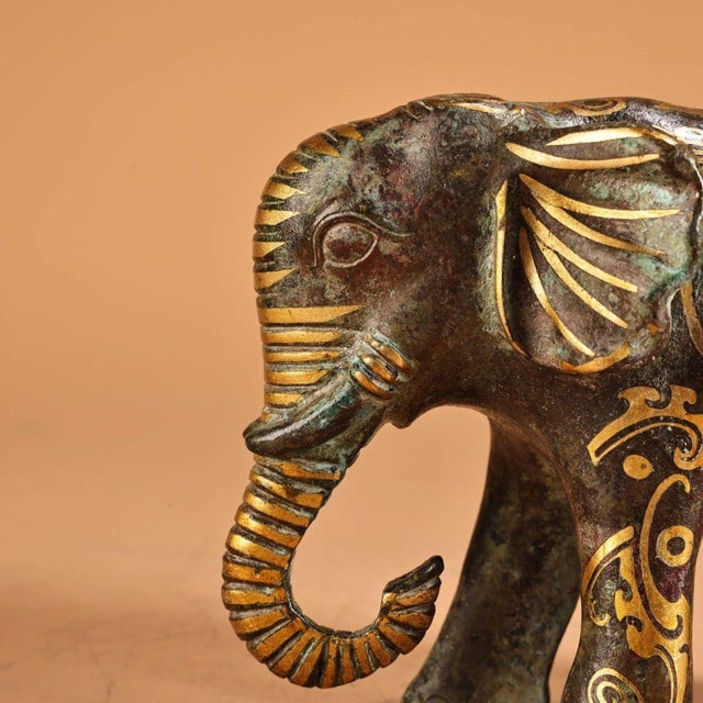 Pair of Vintage Bronze Elephant Statues For Sale In Los Angeles - Image 6 of 9