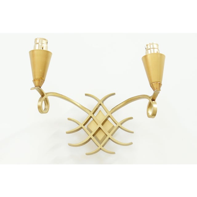 Mid-Century Modern 20th Century French Gold Wall Light Sconces in Brass attributed to Jules Leleu, Set of 2 For Sale - Image 3 of 9