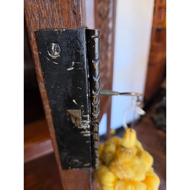 Gothic Oak French Highly Carved Liquor Cabinet With Gothic Foliage and Original 1880s Key For Sale In San Diego - Image 6 of 13