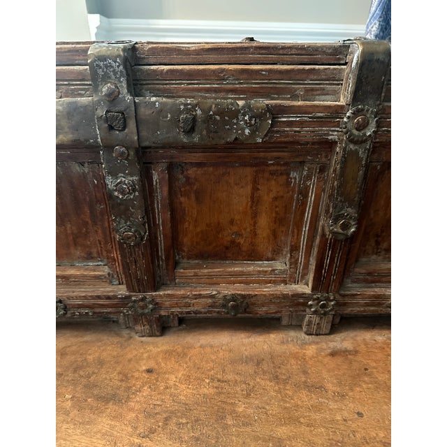 Oak Paneled Closed Bench, Attributed to Northern Europe, Late 17th Century For Sale - Image 11 of 14